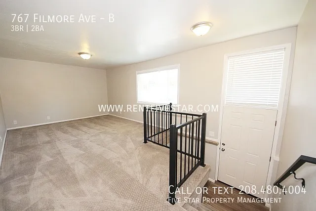 Charming 3 Bedroom Apartment in Central Pocatello! — Photo 2