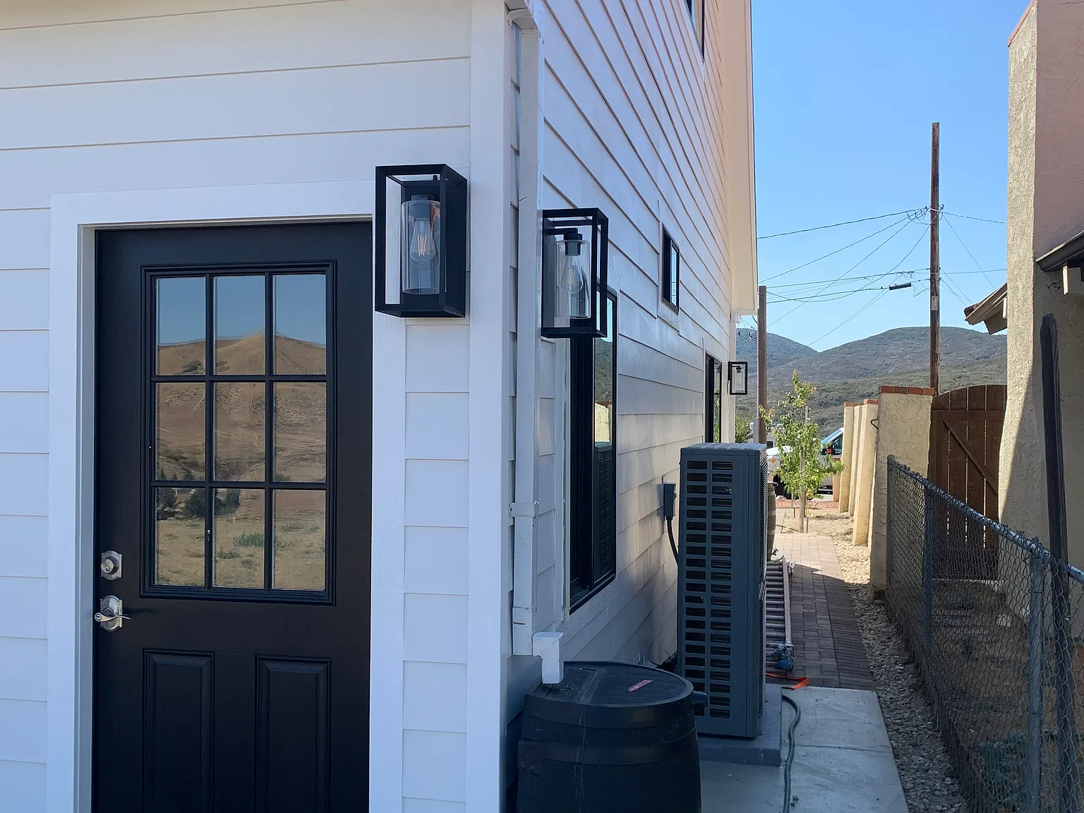 3 bed, 2500 sqft, $3,500 — Photo 4