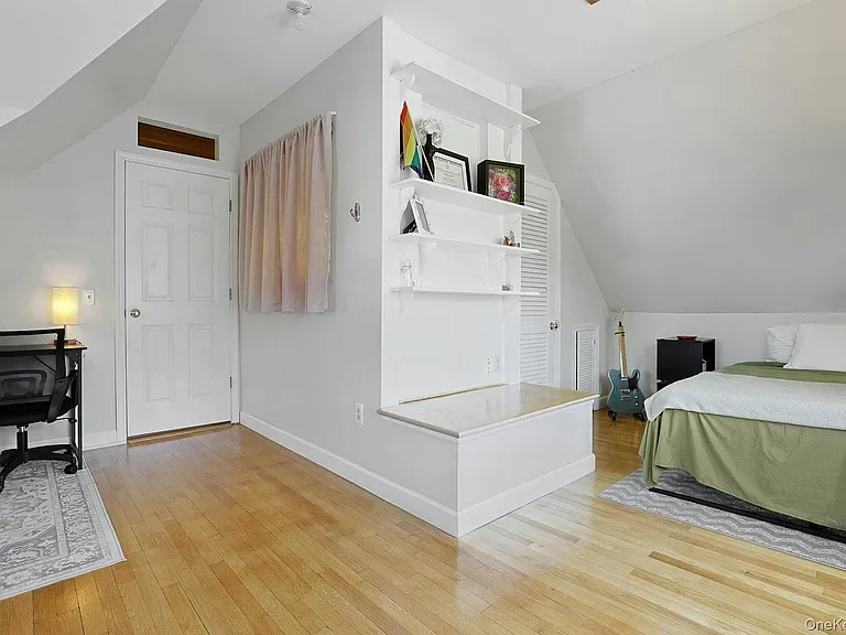 1 Grover Ave — Photo 22