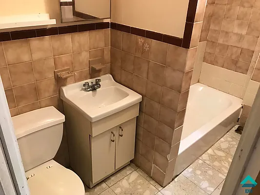 Rented by EXR | media 28