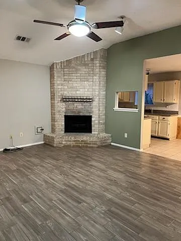 2327 Goldspring Ln — Photo 7