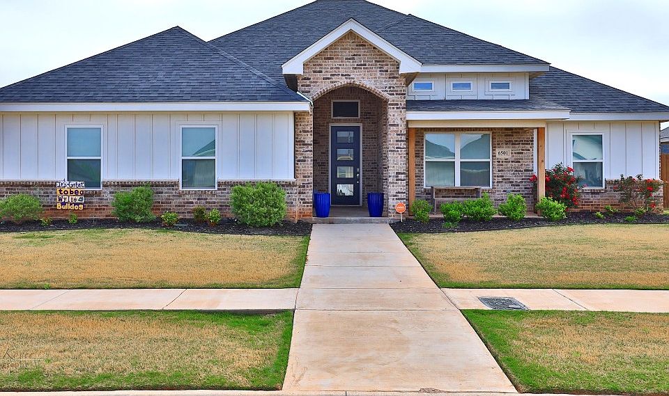 1st image of 6501 Desert Willow Trl