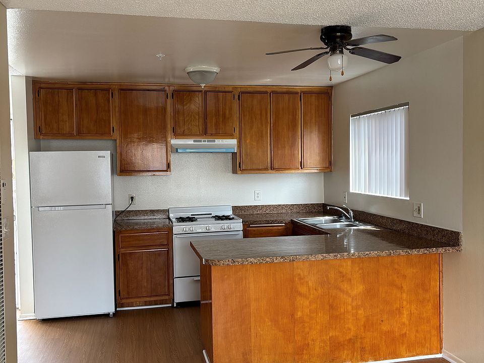 1st image of 4354 W 116th St APT 10
