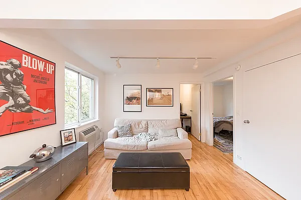 Rented by The Downtown LLC | media 44