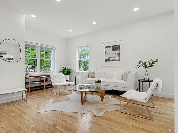 5th image of 152 Lee Road