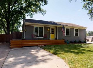 2701 Rawhide Ln, Lawrence, KS 66046