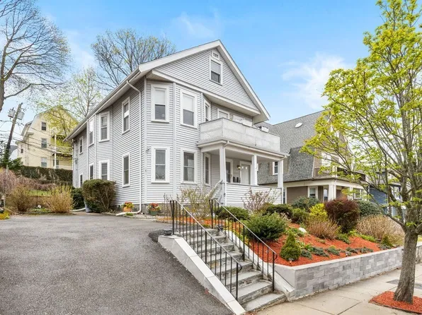 63 Bradwood St, Roslindale, MA 02131