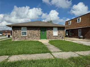 3700 Richelieu Ct, Chalmette, LA 70043