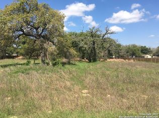 133 Bucks Ln, La Vernia, TX 78121