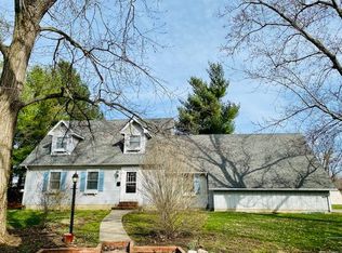 504 E Highland Ave, Robinson, IL 62454