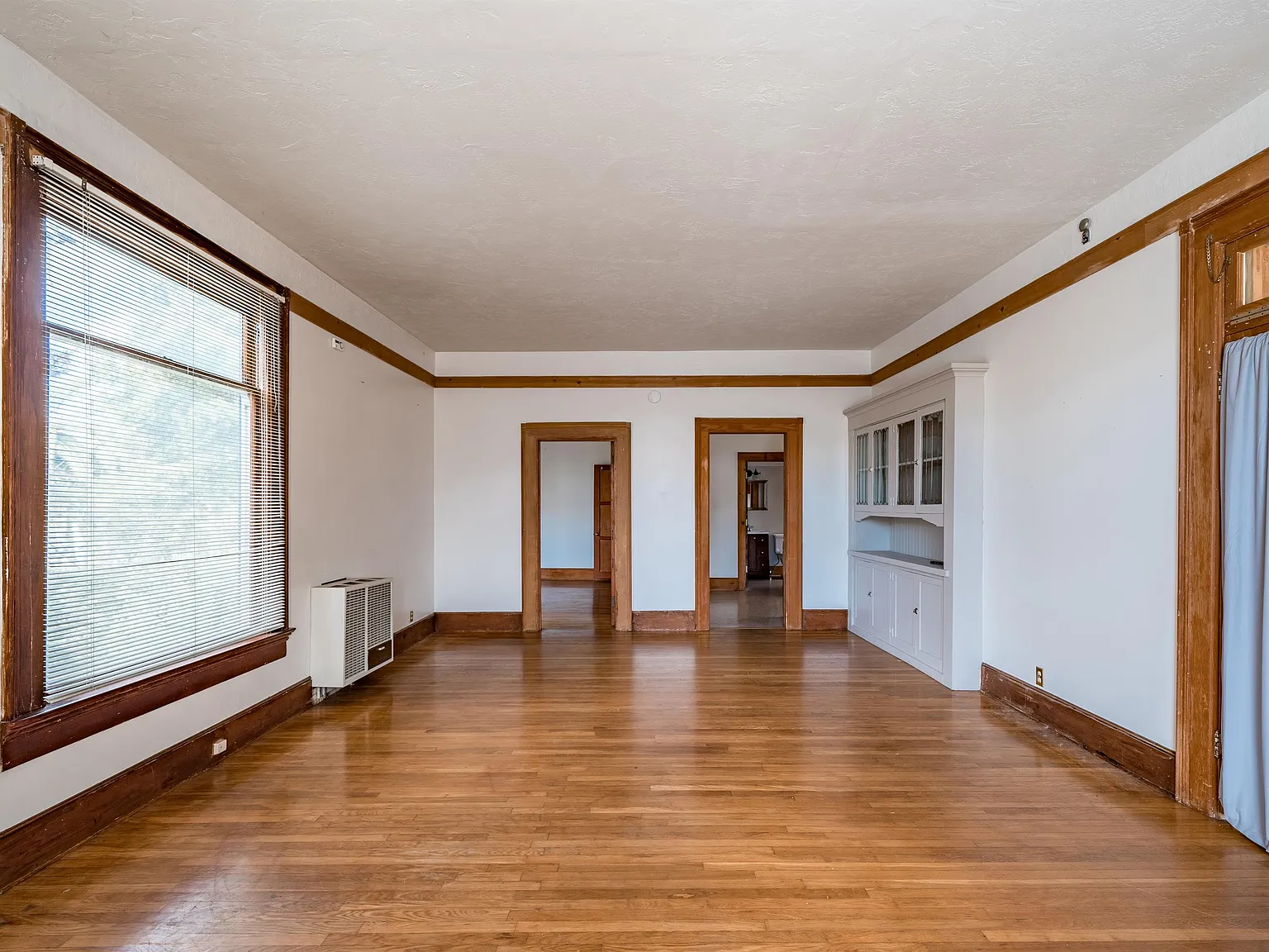 2124 Broadway Lower Unit - 1 — Photo 1