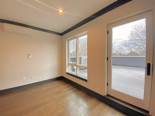 Rented by Lodger Corp | media 17