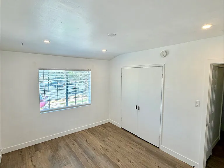 20457 Eccles St — Photo 32
