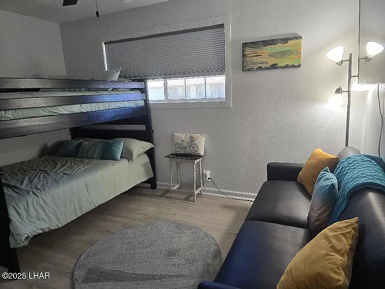 2715 Shasta Ln — Photo 32