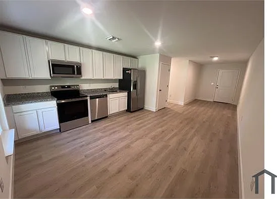 311 N 16th St #A — Photo 5