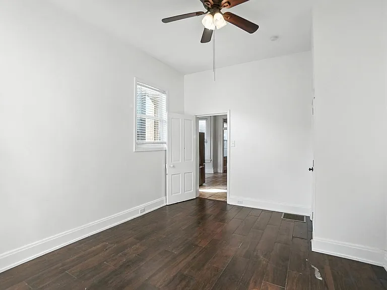 843 Overton St — Photo 20
