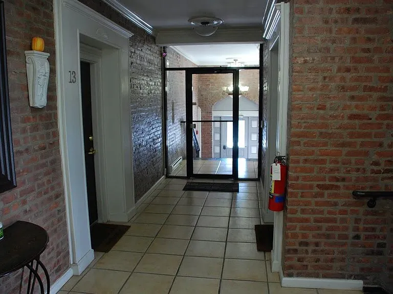 14 Park St #U-P3 — Photo 3