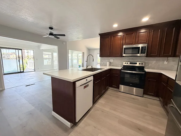 1323 Discovery Bay Blvd — Photo 19