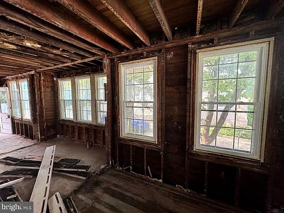 5th image of 7339 Tabor Ave