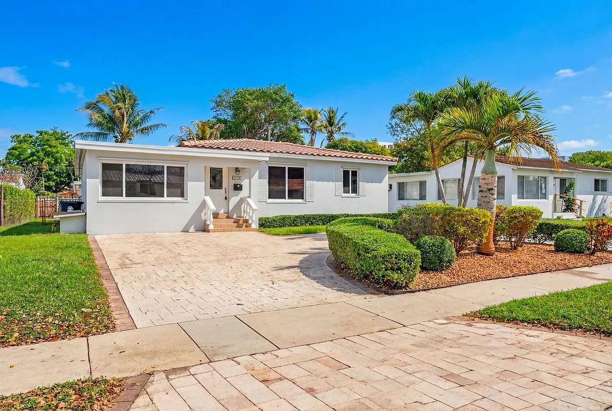 Building Photo - 6447 SW 10th St