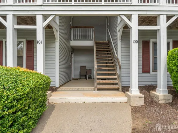 100 Griggs Pl, East Brunswick, NJ 08816