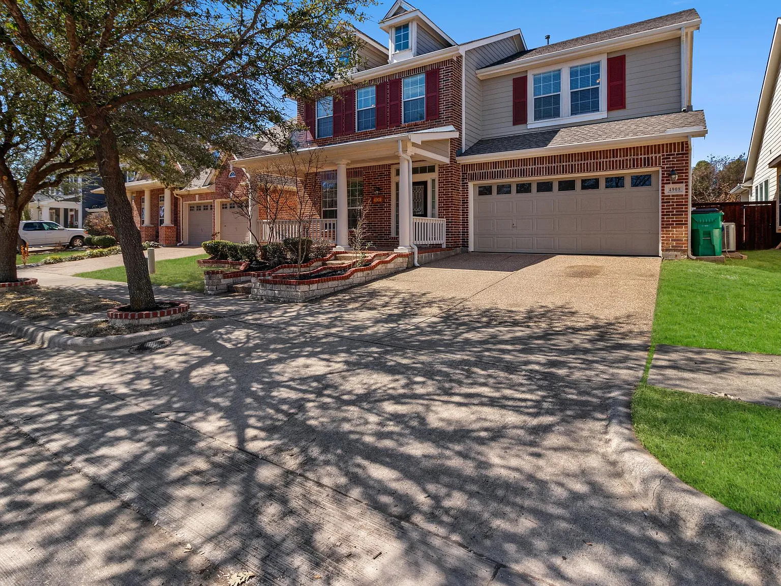 4 bed, 3.5 bath, 3120 sqft, $3,100 — Photo 2