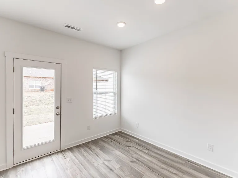 7597 Discovery Point Dr — Photo 11