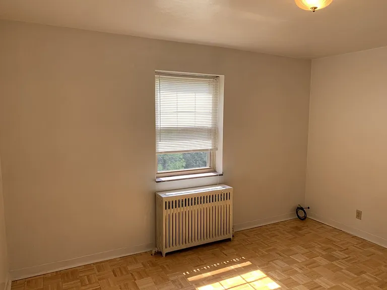 5300 Fifth — Photo 27