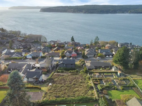 3613 Olympic Boulevard W, University Place, WA 98466