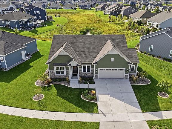 5th image of 2935 Yahara DRIVE