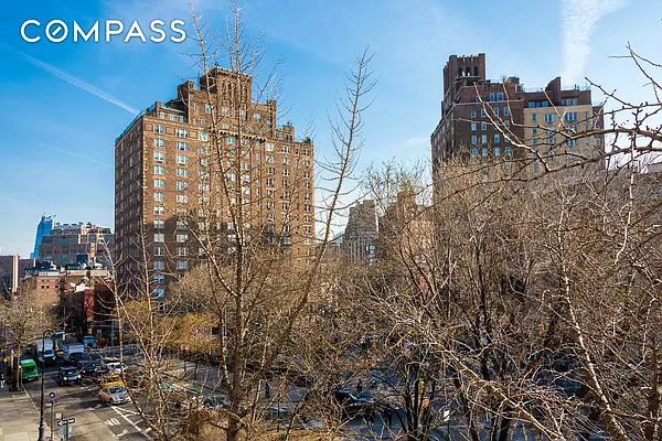 Sold by Compass | media 7