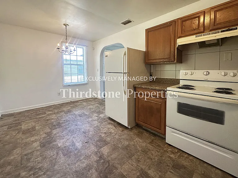 5638 Vernon Rd — Photo 4