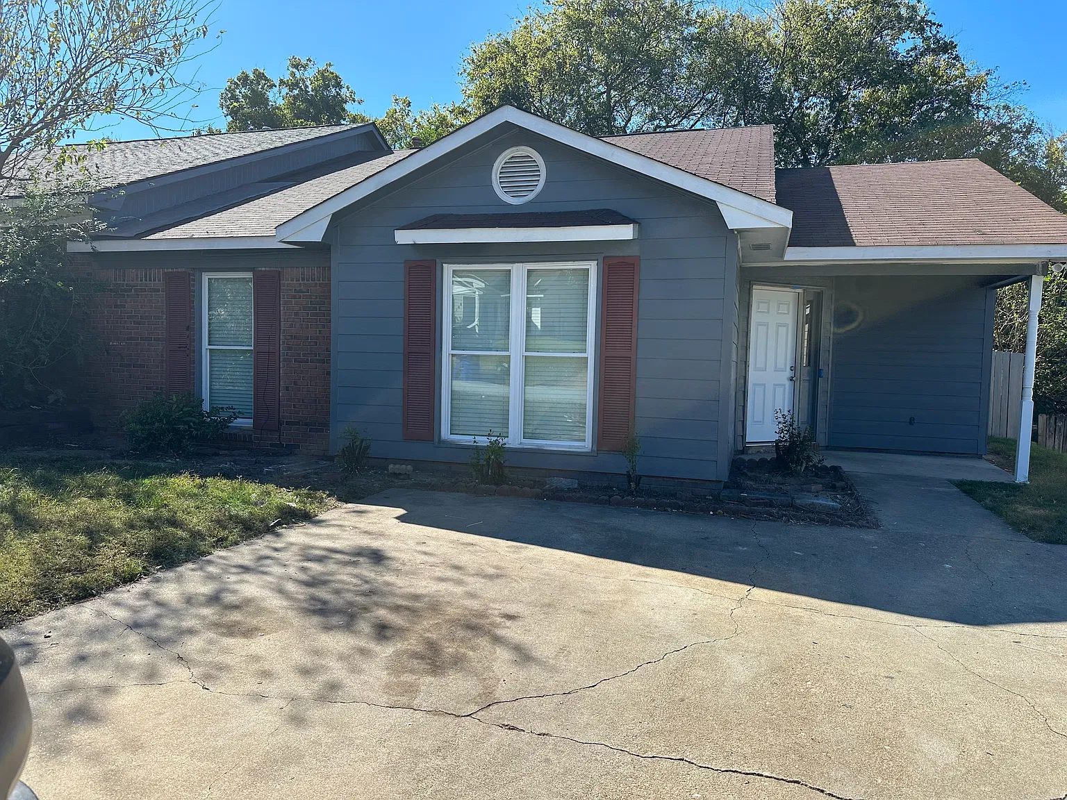 3 bed, 1315 sqft, $1,200 — Photo 1