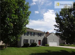 10601 Ballentine St, Overland Park, KS 66214
