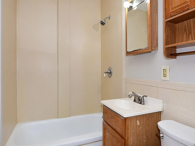 5830 Spaulding St — Photo 17
