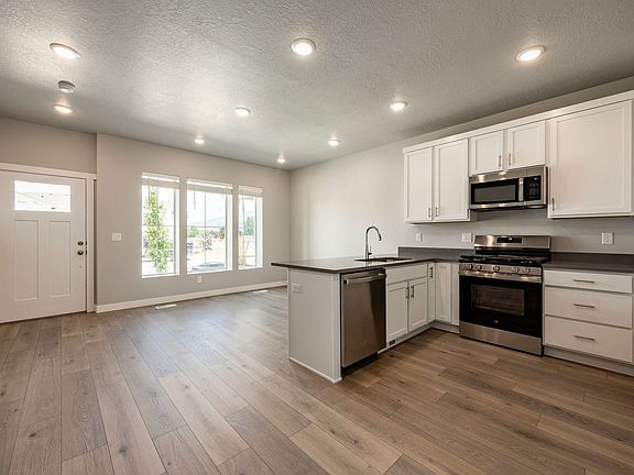 2nd image of 129 Scenic Heights Rd #510
