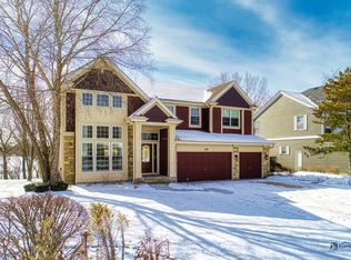 318 Checker Dr, Buffalo Grove, IL 60089