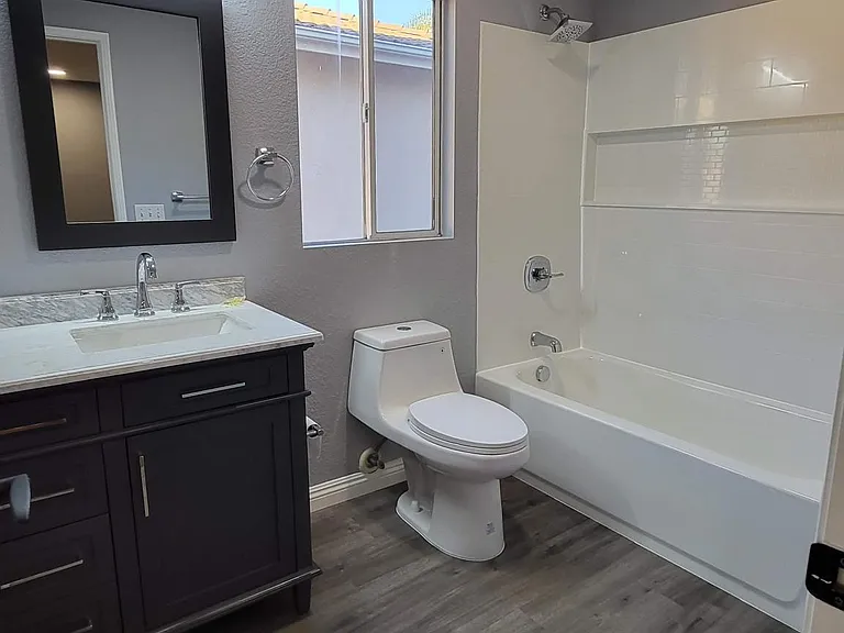 8 Tyler Pl — Photo 25