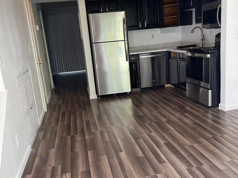3608 Kenbrooke Ct — Photo 4