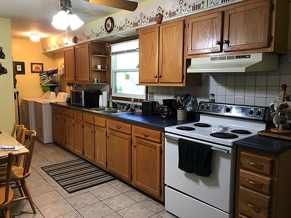 4th image of 304 Wenmar St