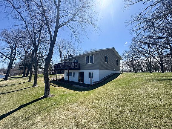 3rd image of 44149 Hawes Beach Rd