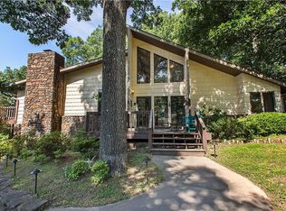 202 Suttle Dr, Springdale, AR 72764