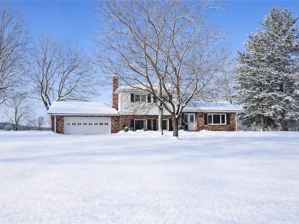 257 Halltown Rd N, Wampum, PA 16157