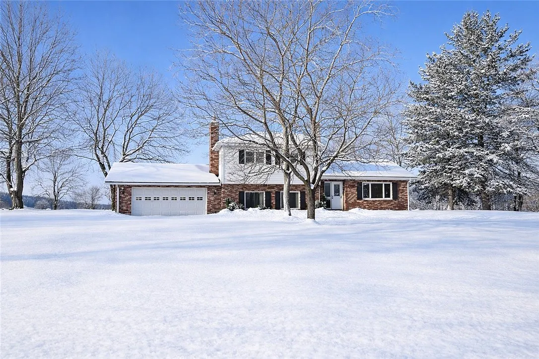 257 Halltown Rd N photo 1