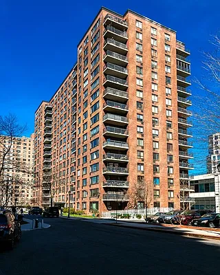 Rented by PWV Acquisitions | media 11