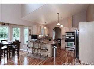 3043 Eaglek Bay Cir, Anchorage, AK 99515