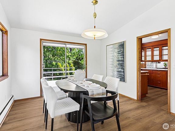 5th image of 15724 13th Avenue SW