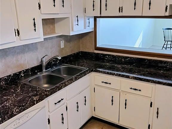 3rd image of 245 Center Rd Unit 109