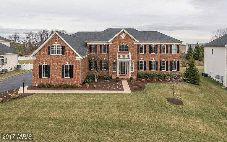 1st image of 43158 Meadow Grove Dr
