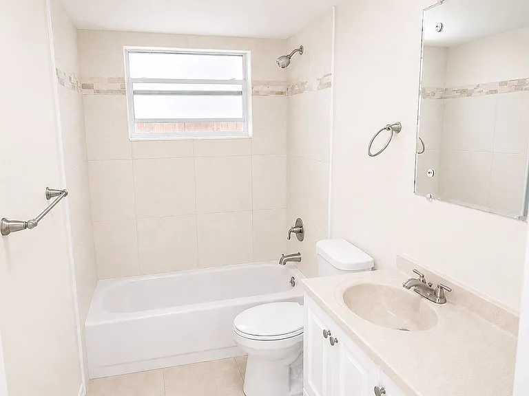 10801 Oldham Rd — Photo 12